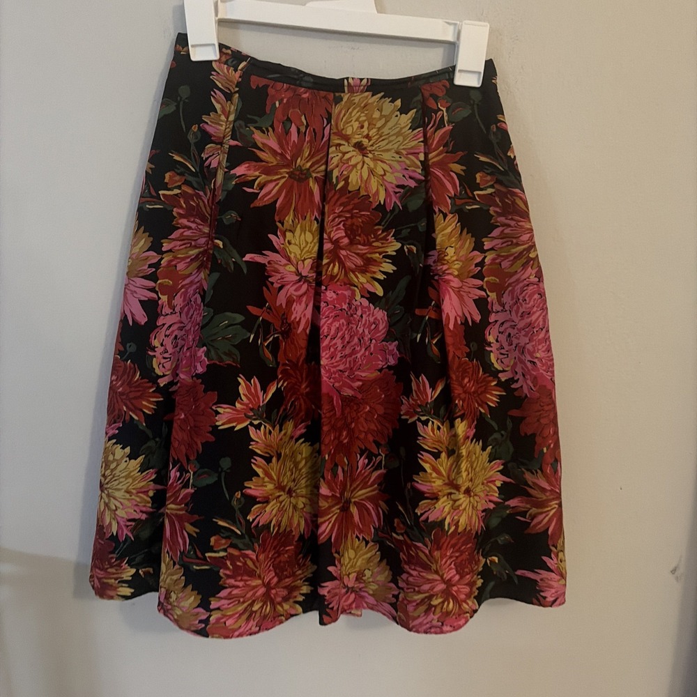 Talbots Pure Silk Floral Peony Dahlia Size 2 Petites Pleaded Fully Lined